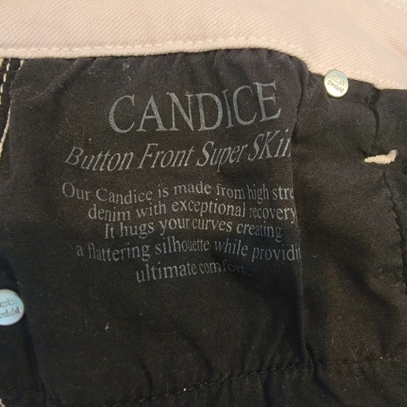 Black Orchid Candice - Button Up Skinny Jean - Picture 8 of 9
